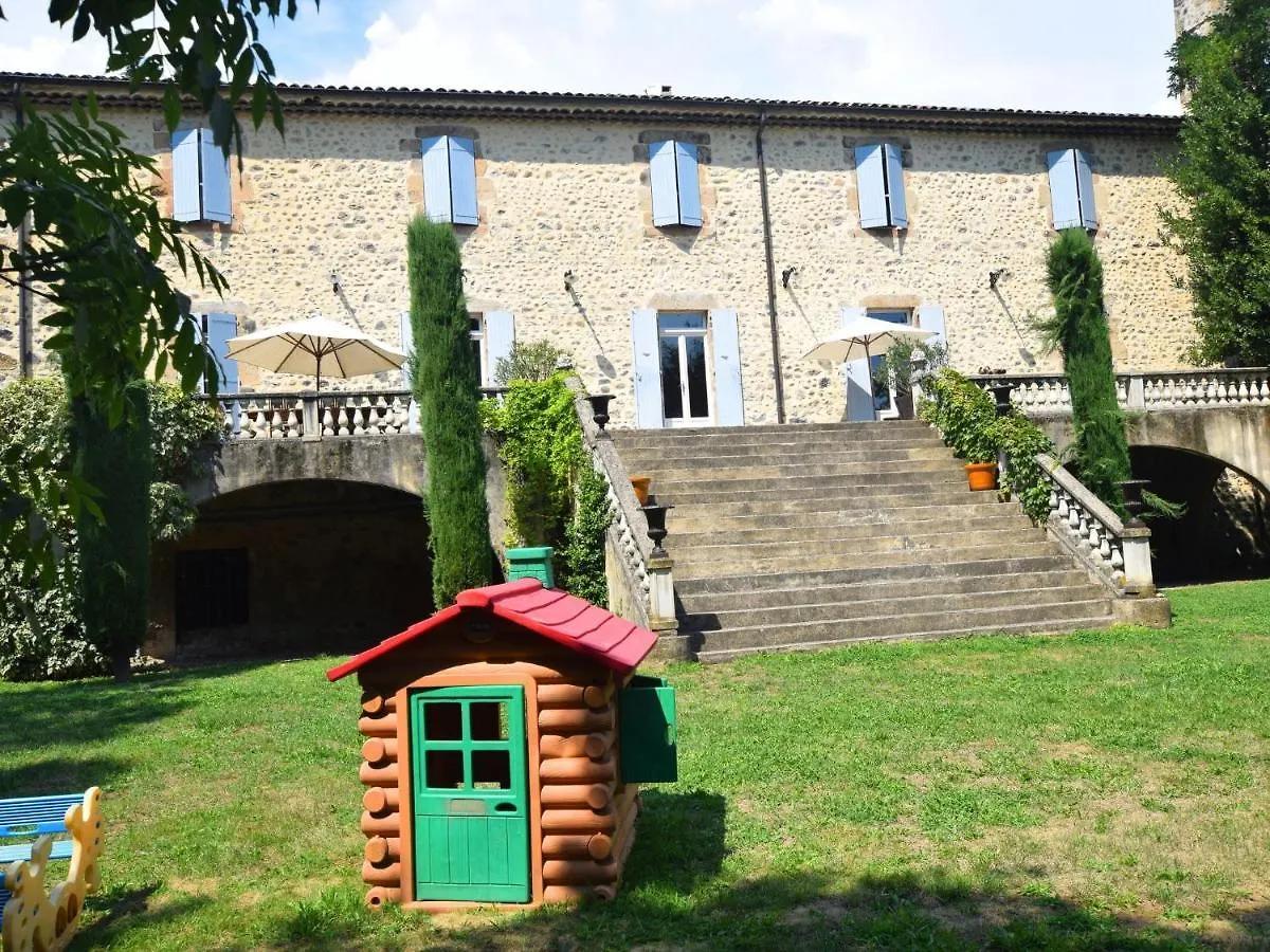 Pretty Holiday Home With Private Garden Fabras