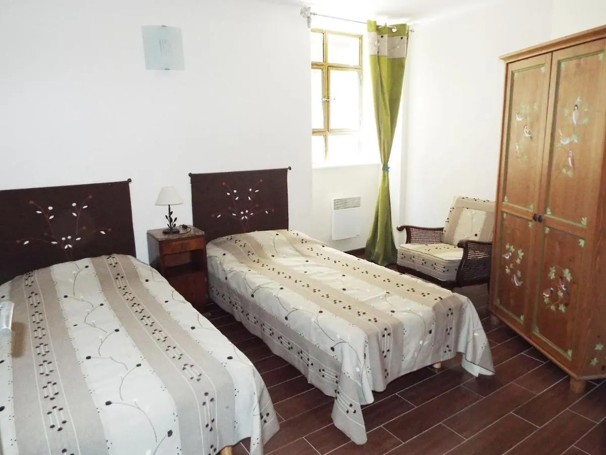 Pretty Holiday Home With Private Garden Fabras Франция